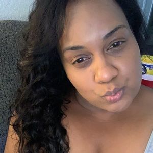 Meet your Posher, Genara